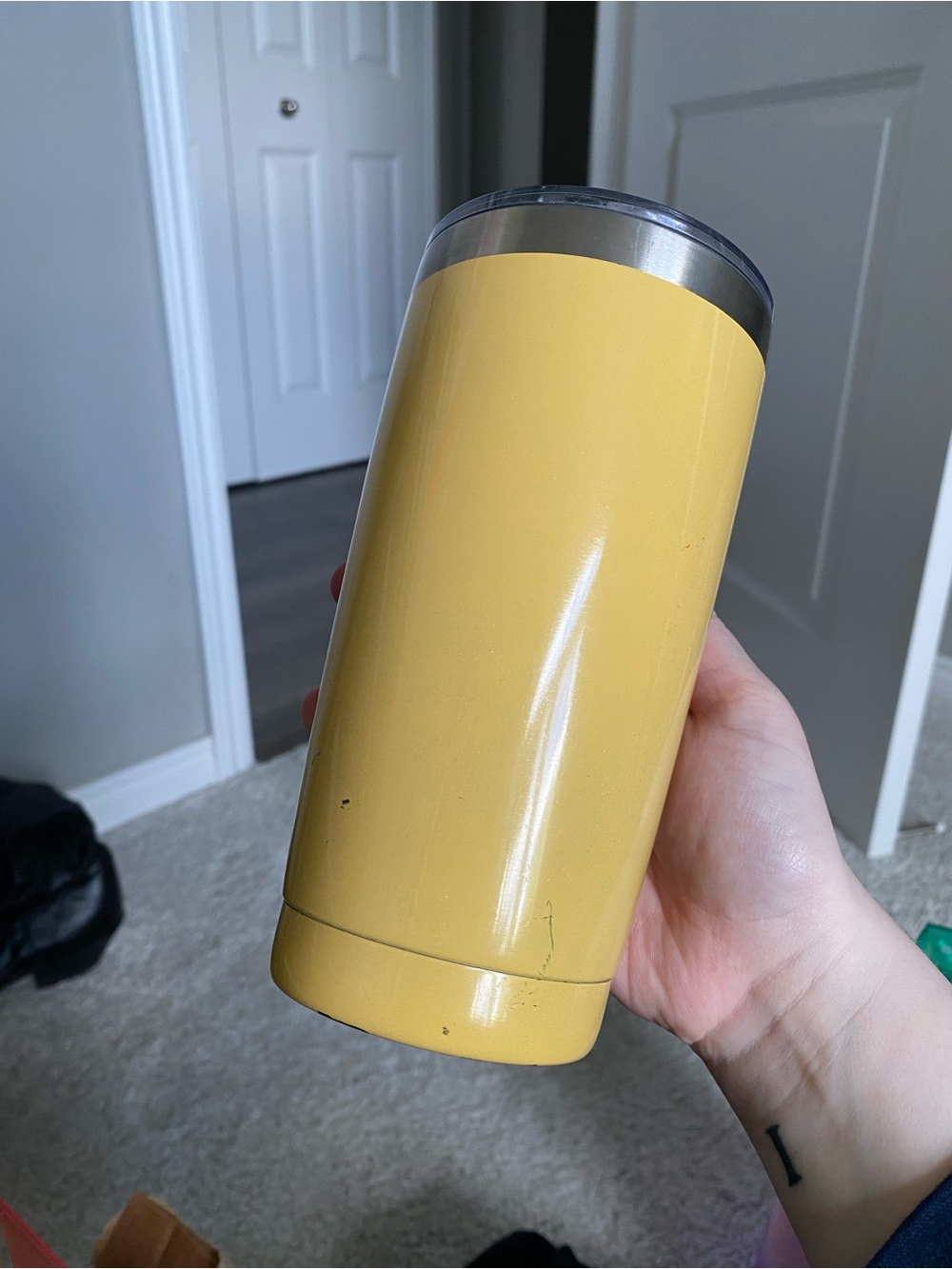 University of Michigan Yellow Floral M Travel Tumbler - Picture 3 of 5